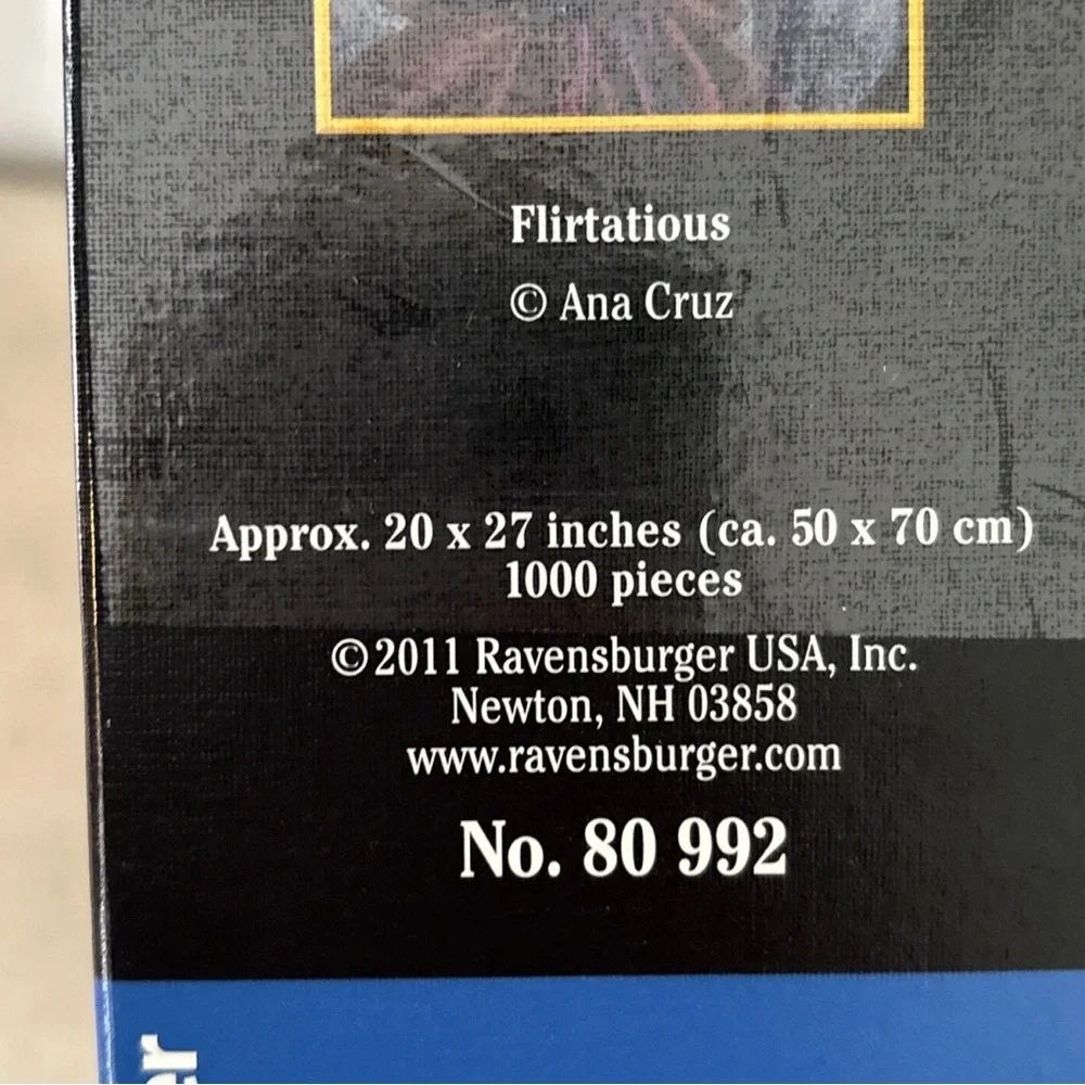 Ravensburger Flirtatious Puzzle - Mysterious Black and Purple